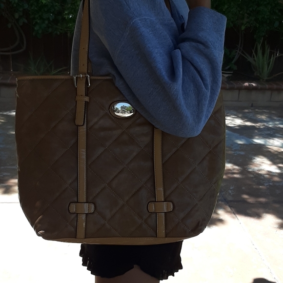 Handbag - Picture 6 of 8